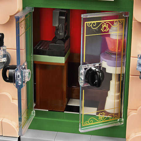 LEGO 10362 French Café