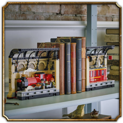 LEGO 76450 Book Nook: Hogwarts™ Express