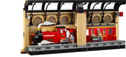 LEGO 76450 Book Nook: Hogwarts™ Express